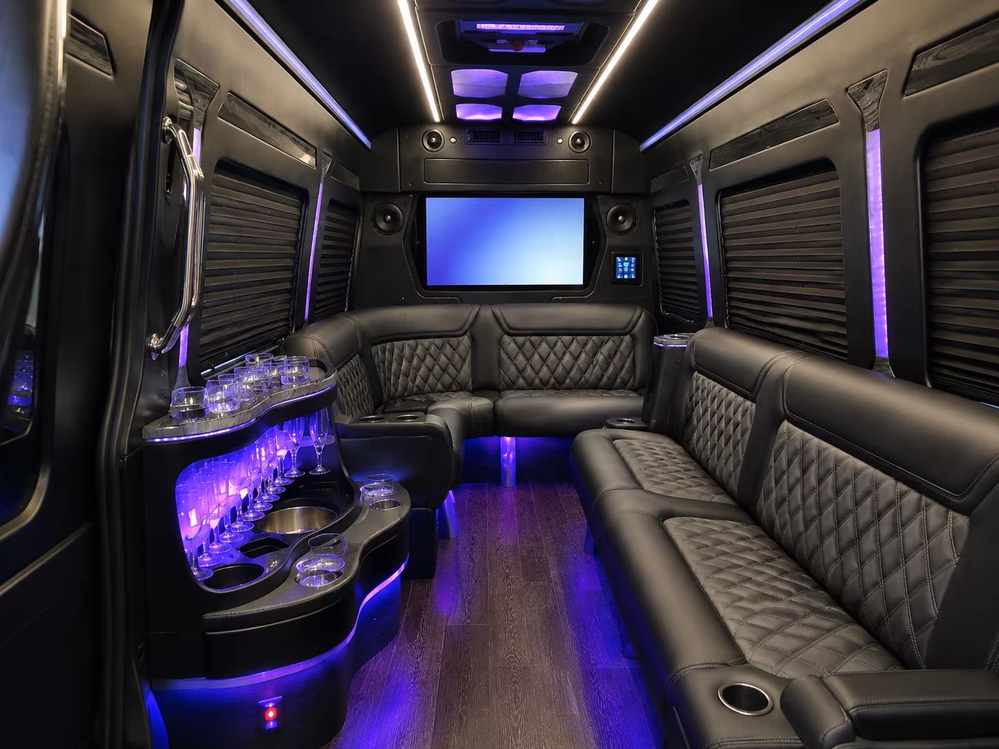 bus rentals for corporate retreats and off site team events