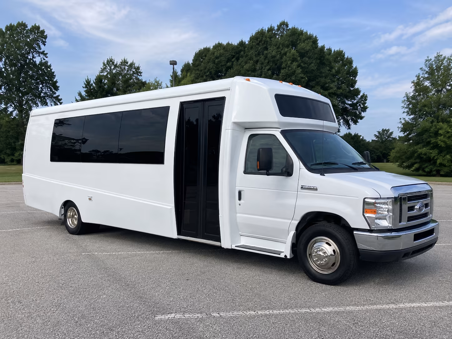 richmond 18 passenger party bus
