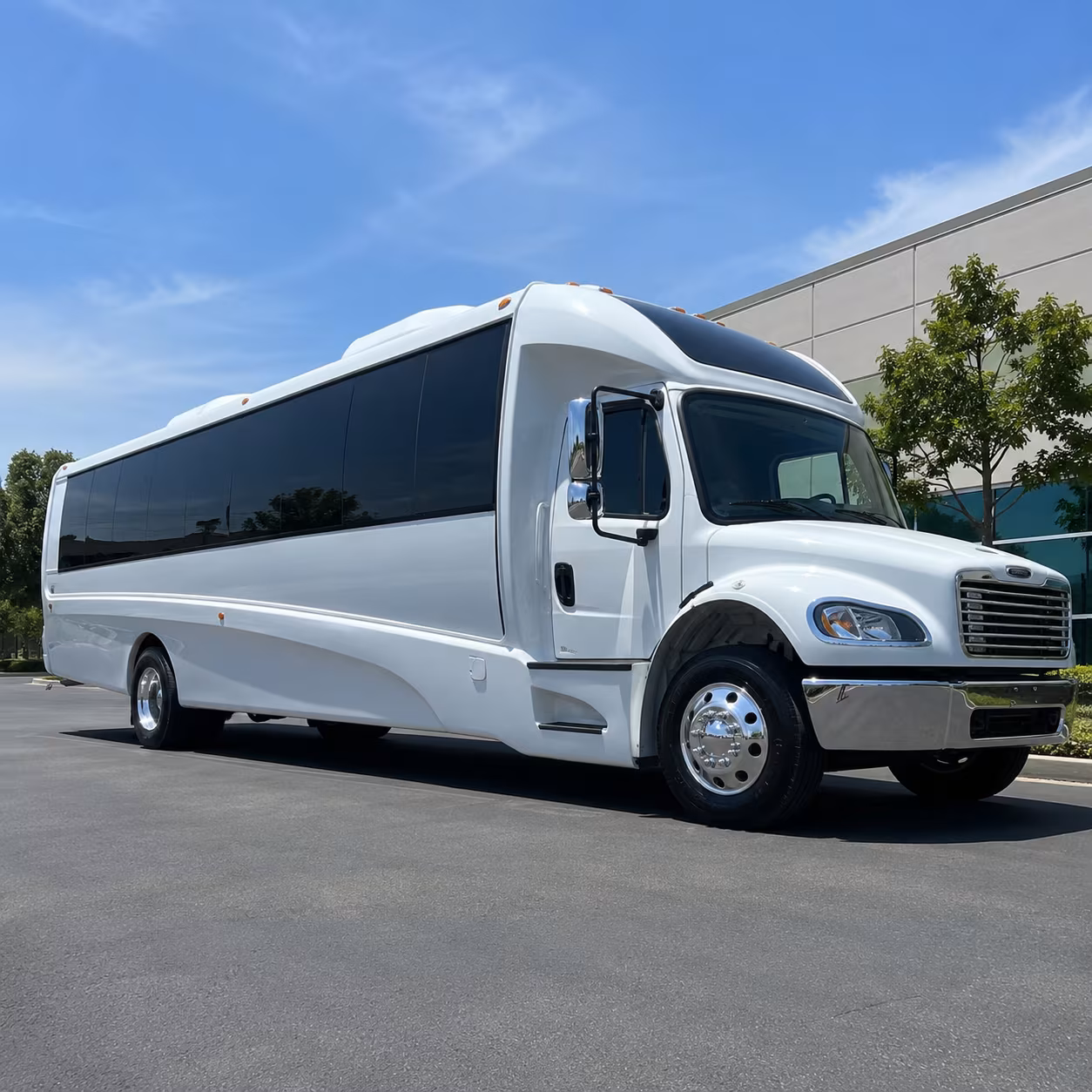 richmond 20 passenger minibus