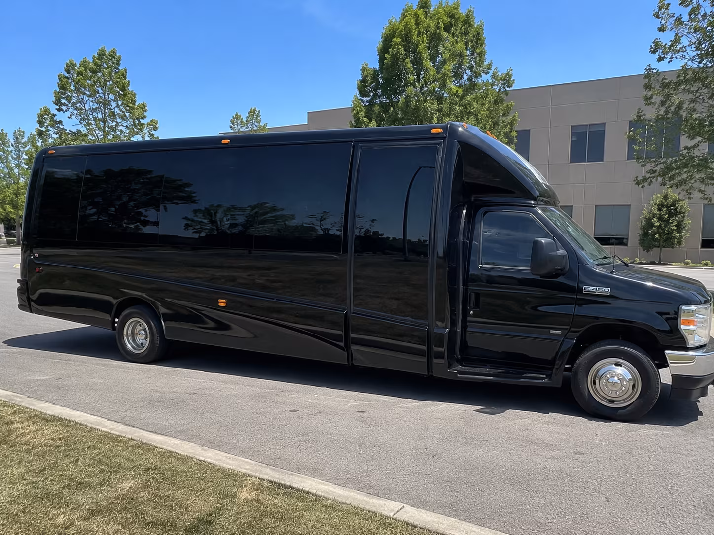 richmond holiday party bus rental