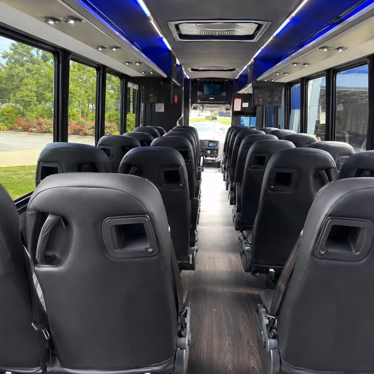 shuttle buses for richmond wedding guests between hotels and venues