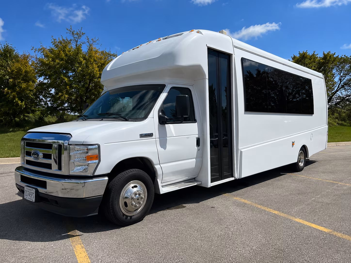 virginia wineries along monticello wine trail party bus rental